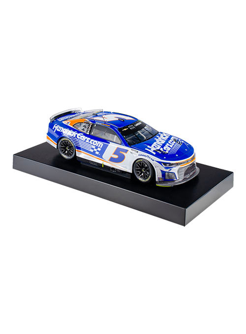 Kyle Larson & Jeff Gordon 1:24 Diecast Bundle Set - Kyle Larson Car Angled Right Side View