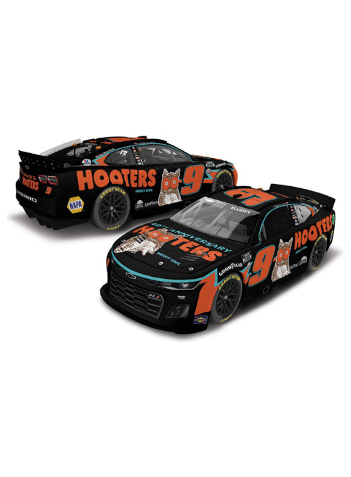 2023 Chase Elliott Hooters 1:24 Diecast - Duel Sided View