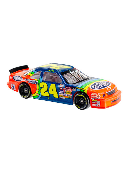 1994 Jeff Gordon Dupont Charlotte 1:64 Diecast - Angled Front Right View